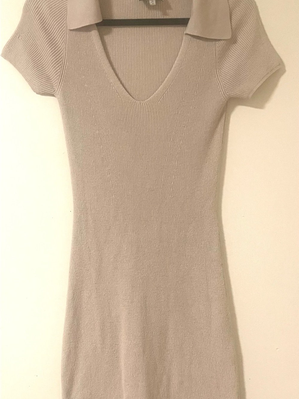 Classic Ribbed V-Neck Midi Dress in Light Beige